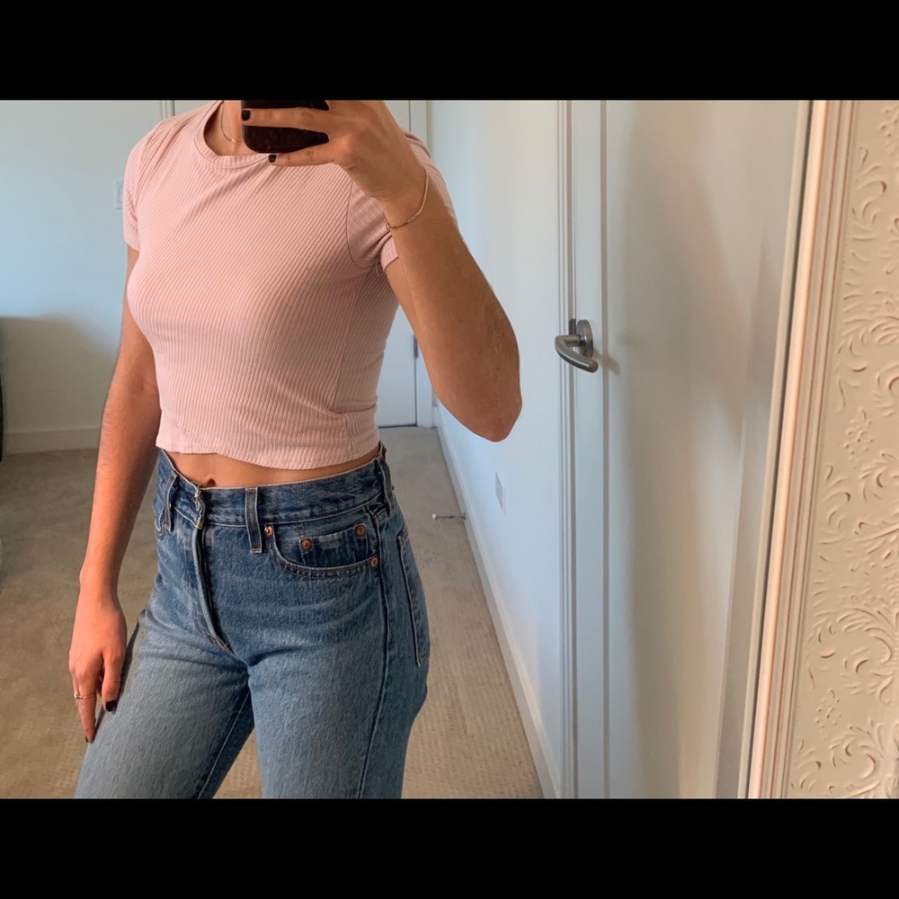 Silence + Noise Light Pink Cropped T-shirt